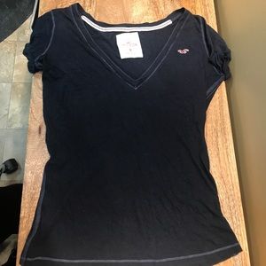 NWT women’s Hollister size medium v neck shirt